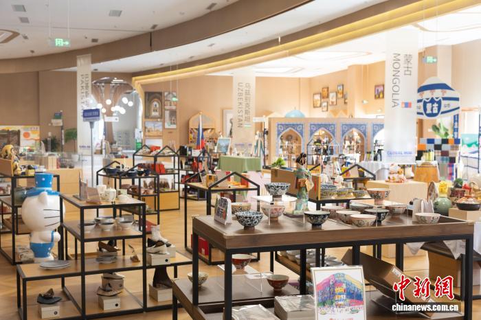 浦东引领区建设五周年：以链路之通促“双向奔赴”